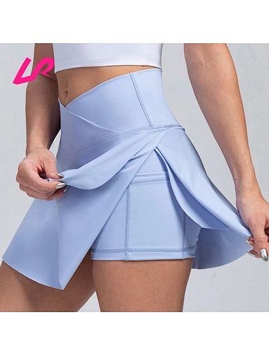 short skirt with pockets